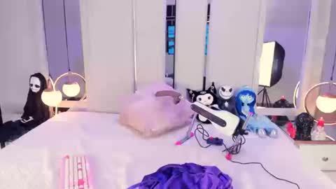 Vesper Velvet  online show from 09/27/25, 09:31