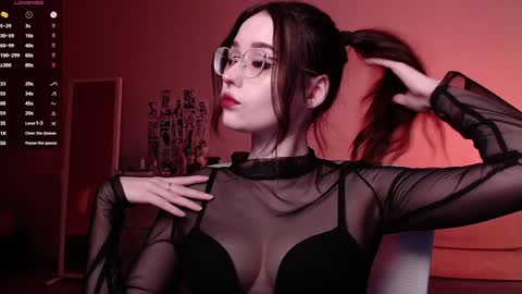 Snapshot of vetta_dey chatting on 02/01/25, 08:47 Iva online show from 02/01/25, 08:47