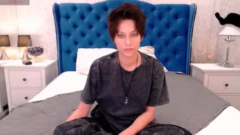 Via online show from 10/12/25, 08:08