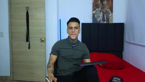 Snapshot of vicctorzc chatting on 12/10/24, 11:40 Victor cardenas online show from 12/10/24, 11:40