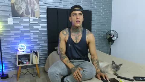 Snapshot of vicctorzc chatting on 02/01/25, 09:19 Victor cardenas online show from 02/01/25, 09:19