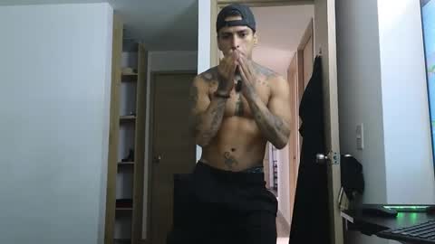 Snapshot of vicctorzc chatting on 02/13/25, 08:45 Victor cardenas online show from 02/13/25, 08:45