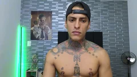 Snapshot of vicctorzc chatting on 02/16/25, 08:44 Victor cardenas online show from 02/16/25, 08:44