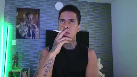 Snapshot of vicctorzc chatting on 02/21/25, 08:27 Victor cardenas online show from 02/21/25, 08:27