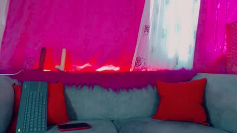 Snapshot of vicky_gill_ chatting on 11/27/25, 05:04 vicky_gill_ online show from 11/27/25, 05:04