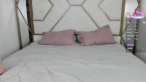 Snapshot of vickybunny_ chatting on 09/15/25, 03:01 VickyBunny online show from 09/15/25, 03:01