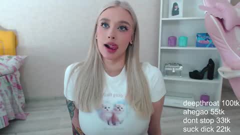 Snapshot of vickyfuckingdoll chatting on 02/19/25, 02:55 vickyfuckingdoll online show from 02/19/25, 02:55