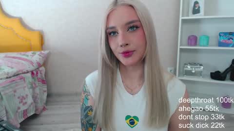 Snapshot of vickyfuckingdoll chatting on 02/24/25, 04:36 vickyfuckingdoll online show from 02/24/25, 04:36