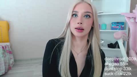 Snapshot of vickyfuckingdoll chatting on 02/26/25, 04:45 vickyfuckingdoll online show from 02/26/25, 04:45