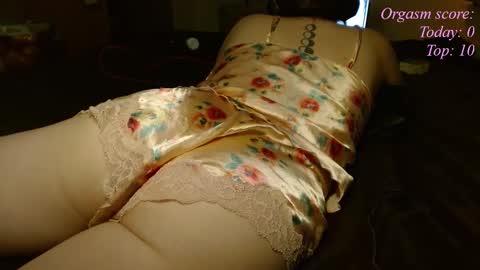 Victoria97 online show from 11/10/25, 04:39