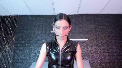 Snapshot of victoria_badgal chatting on 09/30/25, 11:21 Victoria online show from 09/30/25, 11:21