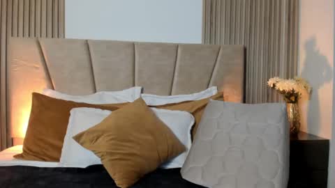 VIC online show from 10/04/25, 12:14