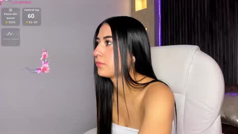 Snapshot of victoria_carper chatting on 09/23/25, 03:04 victoria_carper online show from 09/23/25, 03:04