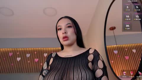 Snapshot of victoria_collinns chatting on 03/11/25, 11:01 Victoria Collins online show from 03/11/25, 11:01