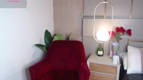 Snapshot of victoria_collinns chatting on 10/01/25, 12:00 Victoria Collins online show from 10/01/25, 12:00