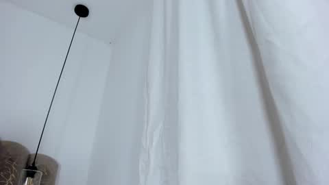 Snapshot of victoria_cooper3 chatting on 10/18/25, 11:33 valentina online show from 10/18/25, 11:33