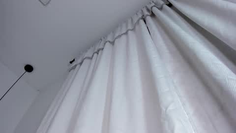 Snapshot of victoria_cooper3 chatting on 10/22/25, 11:32 valentina online show from 10/22/25, 11:32