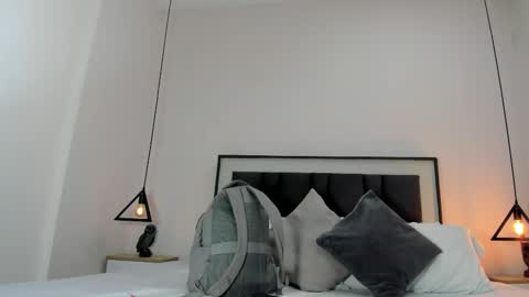 Snapshot of victoria_cooper3 chatting on 11/01/25, 11:34 valentina online show from 11/01/25, 11:34