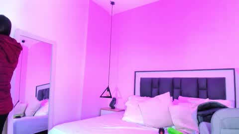 Snapshot of victoria_cooper3 chatting on 11/13/25, 09:08 valentina online show from 11/13/25, 09:08