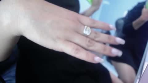 Victoria online show from 11/01/25, 01:02