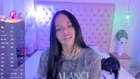 victoria_kitt online show from 11/04/25, 07:13