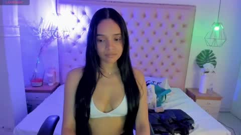 victoria_kitt online show from 11/05/25, 05:02