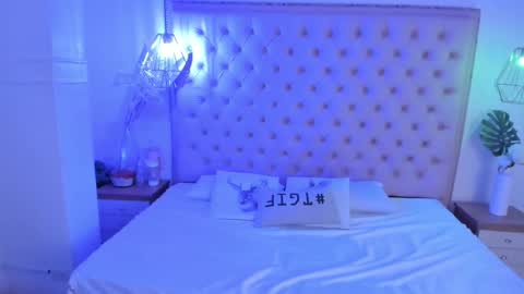 victoria_kitt online show from 11/09/25, 06:50