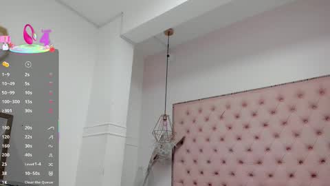 victoria_kitt online show from 11/18/25, 07:07