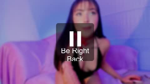 Victoria Laurent online show from 11/19/25, 08:42