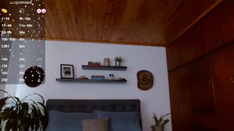 VICTORIA MARTELO online show from 10/23/25, 12:04