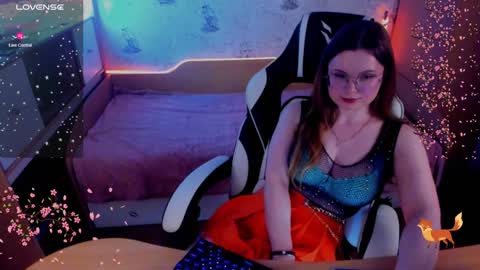    -   The Divine Fox online show from 02/03/25, 08:46