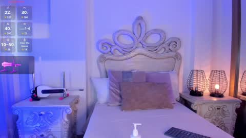 victoria  online show from 12/22/24, 11:44