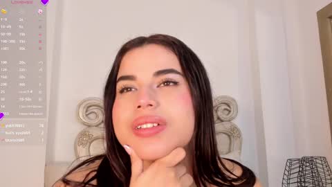 victoria  online show from 03/10/25, 02:37