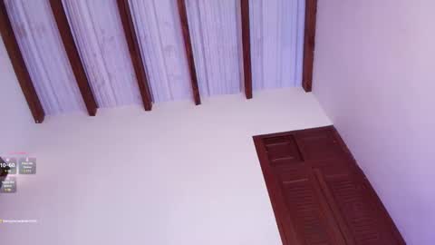 Victoria online show from 02/13/25, 06:05