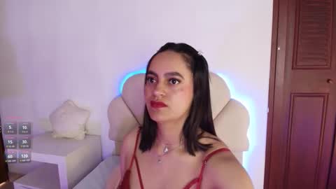 Victoria online show from 02/14/25, 02:33