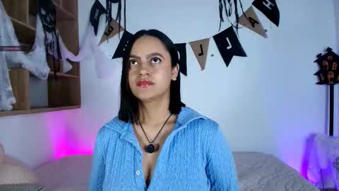 Victoria online show from 10/28/25, 11:03