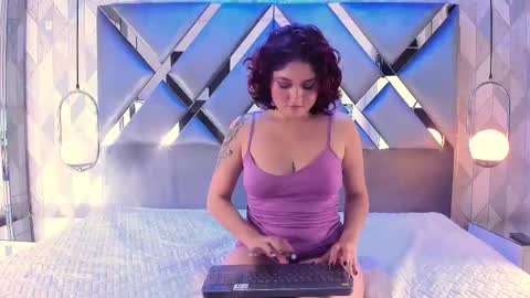    online show from 10/31/25, 09:05