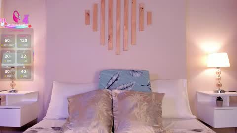 Snapshot of victorianoah_ chatting on 10/18/25, 07:25 Victoria online show from 10/18/25, 07:25