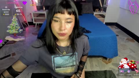 Snapshot of victoriaqueen7 chatting on 12/16/24, 02:04 victoria online show from 12/16/24, 02:04