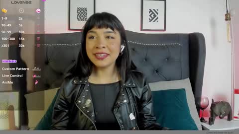 Snapshot of victoriaqueen7 chatting on 11/26/25, 03:29 victoria online show from 11/26/25, 03:29