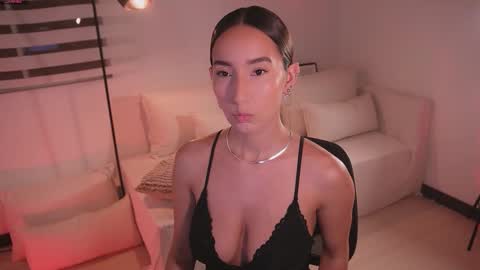 Snapshot of victoriasabbar_ chatting on 10/04/25, 11:47 Victoria online show from 10/04/25, 11:47