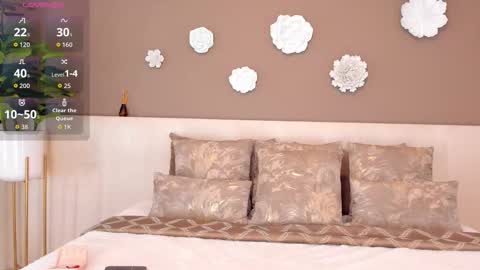 Victoria Shelby  online show from 10/25/25, 12:13