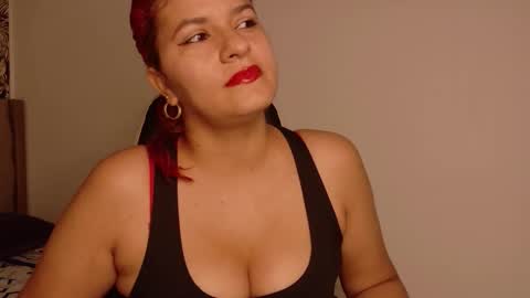 Victoria online show from 10/31/25, 06:42