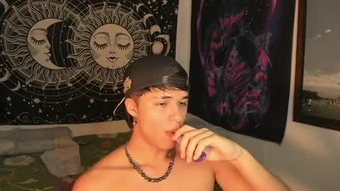 Victorino Jhonson online show from 01/10/25, 03:07