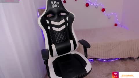 Snapshot of victoryyy__ chatting on 11/19/25, 06:41 V I C T O R I A online show from 11/19/25, 06:41