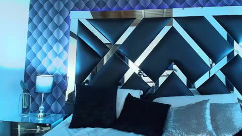 victtoria lee online show from 01/20/25, 01:18