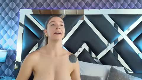 victtoria lee online show from 02/04/25, 01:13