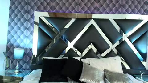 victtoria lee online show from 02/13/25, 12:13