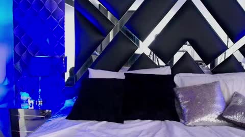 victtoria lee online show from 02/28/25, 09:01