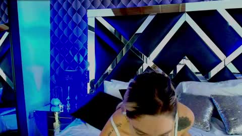 victtoria lee online show from 03/12/25, 07:59